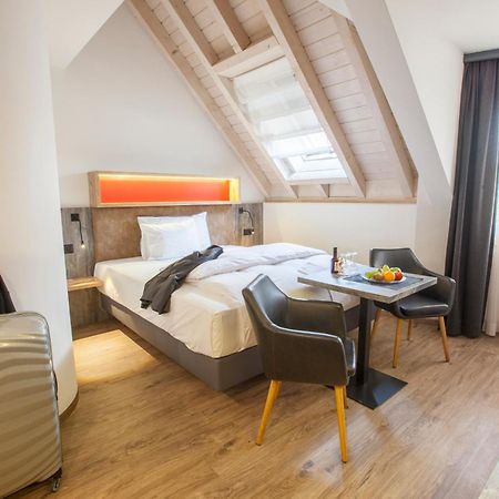 Boutiquehotel Thessoni Classic & Self Service Residence Home Zuerich Regensdorf Bagian luar foto