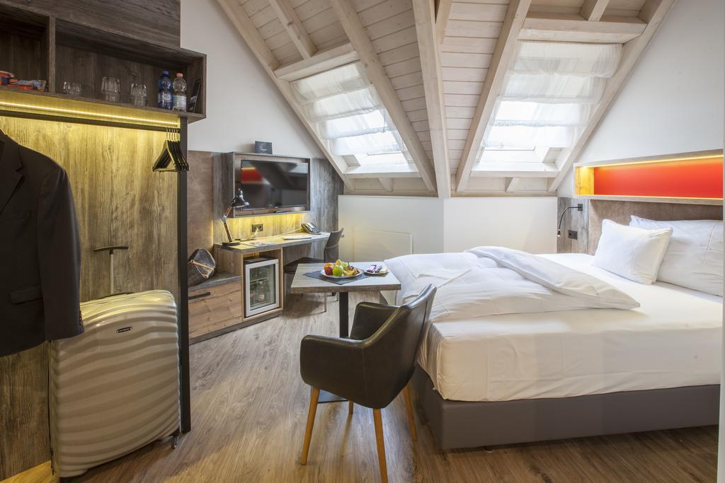 Boutiquehotel Thessoni Classic & Self Service Residence Home Zuerich Regensdorf Bagian luar foto