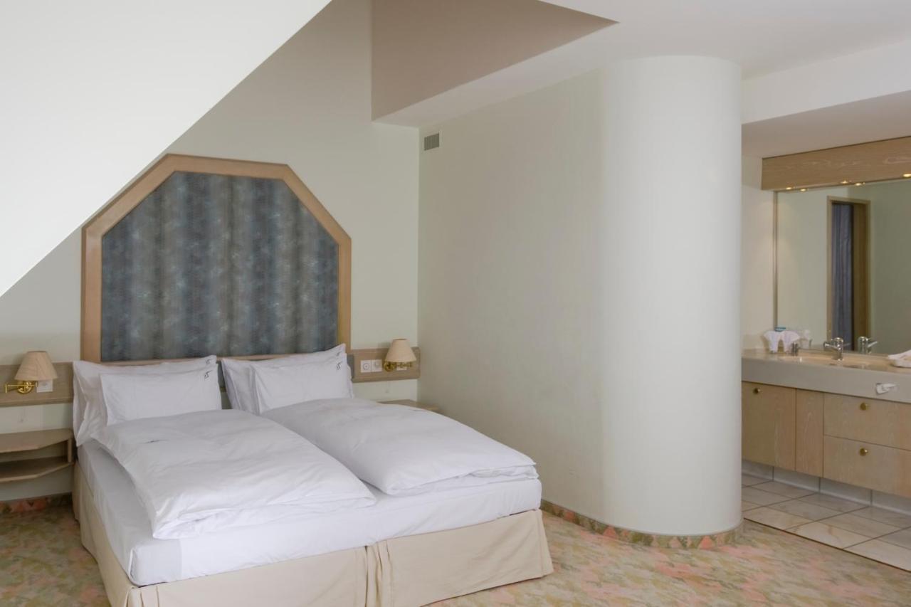 Boutiquehotel Thessoni Classic & Self Service Residence Home Zuerich Regensdorf Bagian luar foto